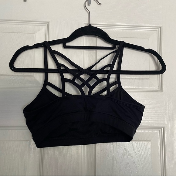 Black Strappy Sports Bra - Picture 5 of 5